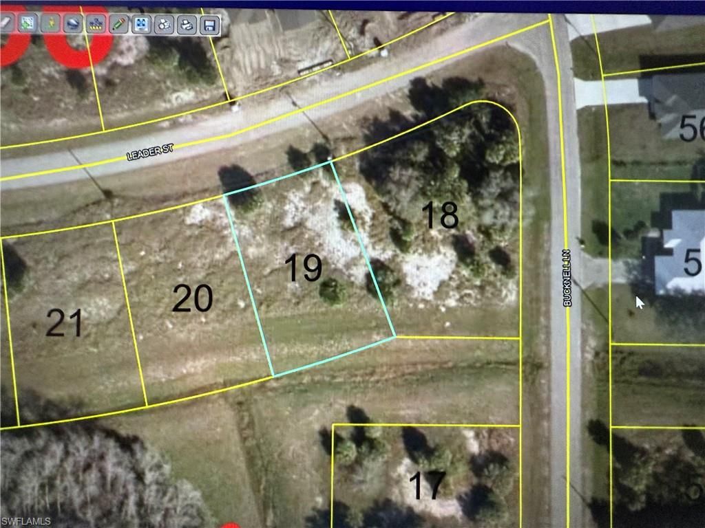 Leader ST, LABELLE, FL 33935 — exterior