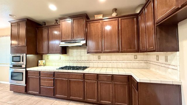 16206 Sand Bar Way, Lathrop, CA 95330