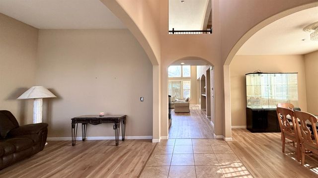 16206 Sand Bar Way, Lathrop, CA 95330