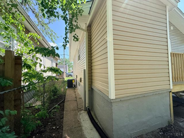 1034 Symmes Avenue, Hamilton, OH 45015