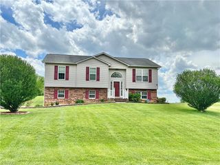 155 Page Farm Road, Mount Airy, NC 27030