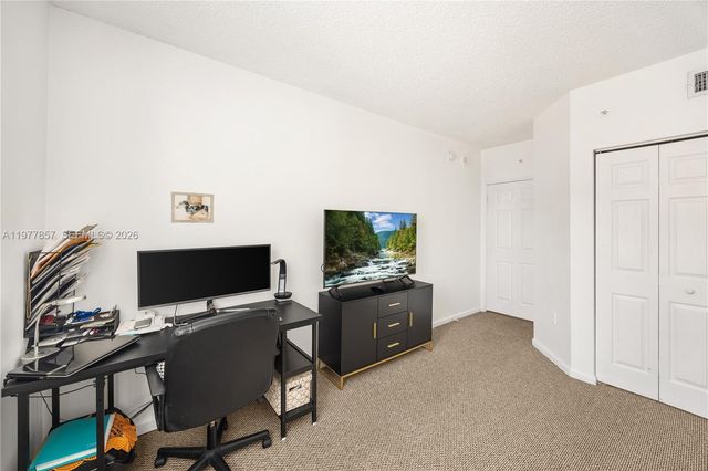 17100 N Bay Rd 1810, Sunny Isles Beach, FL 33160