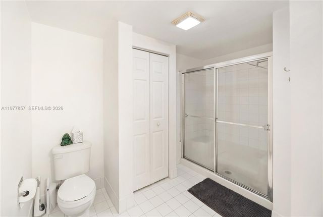 17100 N Bay Rd 1810, Sunny Isles Beach, FL 33160