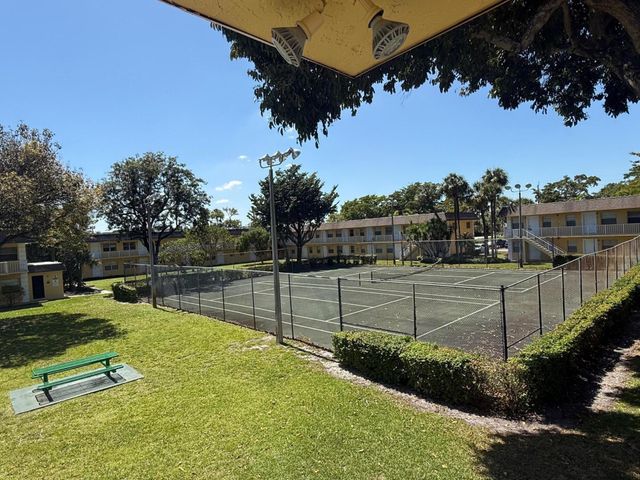 5174 NE 6th Avenue, Oakland Park, FL 33334