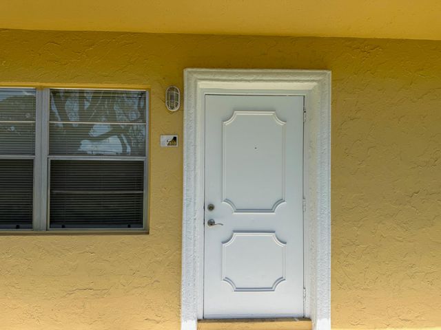 5174 NE 6th Avenue, Oakland Park, FL 33334