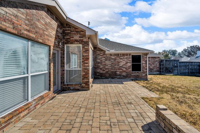 3204 Elmwood Drive, Mesquite, TX 75181