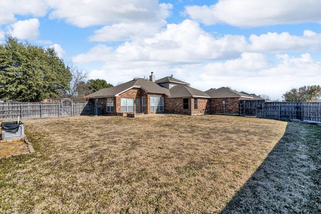 3204 Elmwood Drive, Mesquite, TX 75181