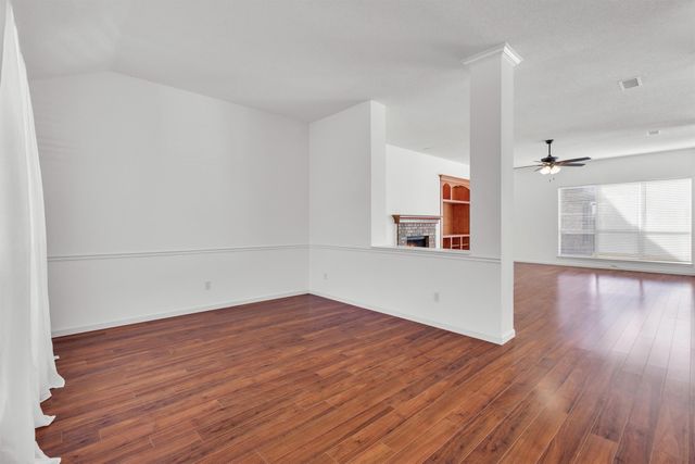 3204 Elmwood Drive, Mesquite, TX 75181