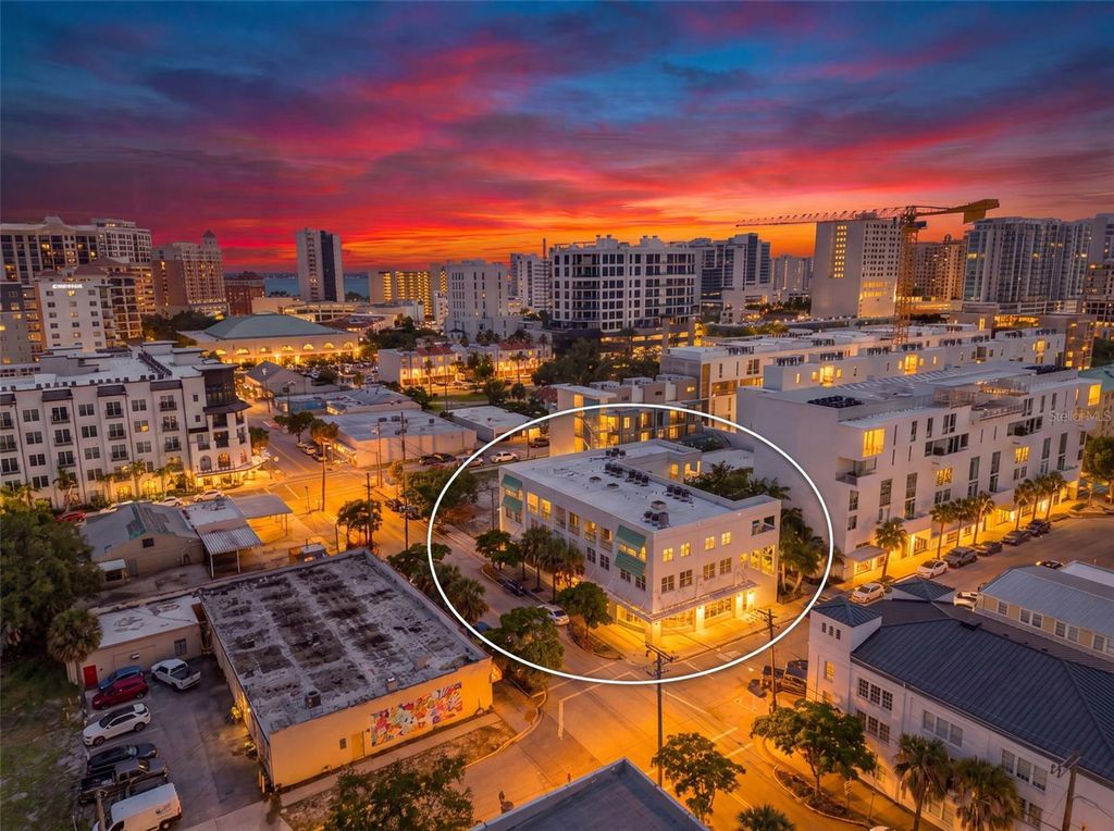 433 CENTRAL AVENUE, Sarasota, FL 34236