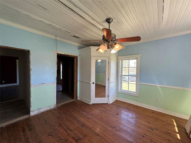 8773 I-45 S, Centerville, TX 75833