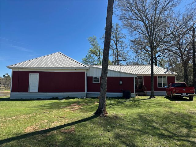 8773 I-45 S, Centerville, TX 75833