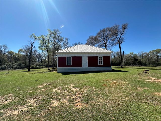 8773 I-45 S, Centerville, TX 75833