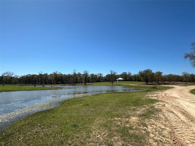 8773 I-45 S, Centerville, TX 75833