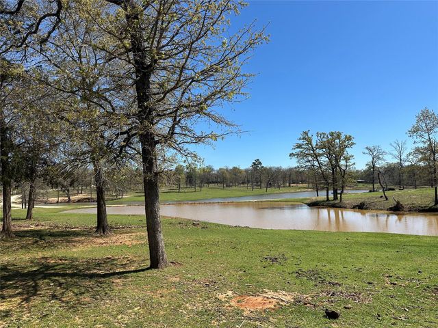 8773 I-45 S, Centerville, TX 75833