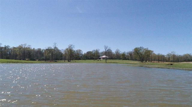 8773 I-45 S, Centerville, TX 75833