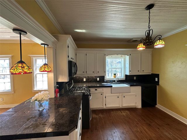 8773 I-45 S, Centerville, TX 75833