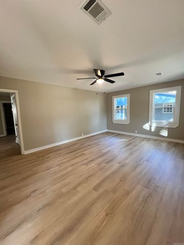 303 N Main Street, Bald Knob, AR 72010