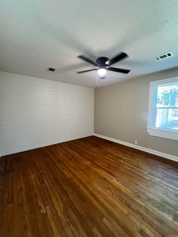 303 N Main Street, Bald Knob, AR 72010