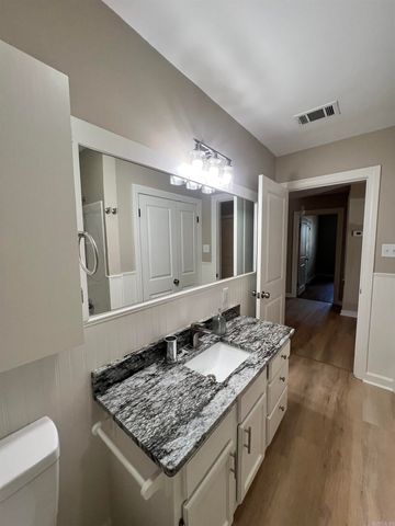 303 N Main Street, Bald Knob, AR 72010