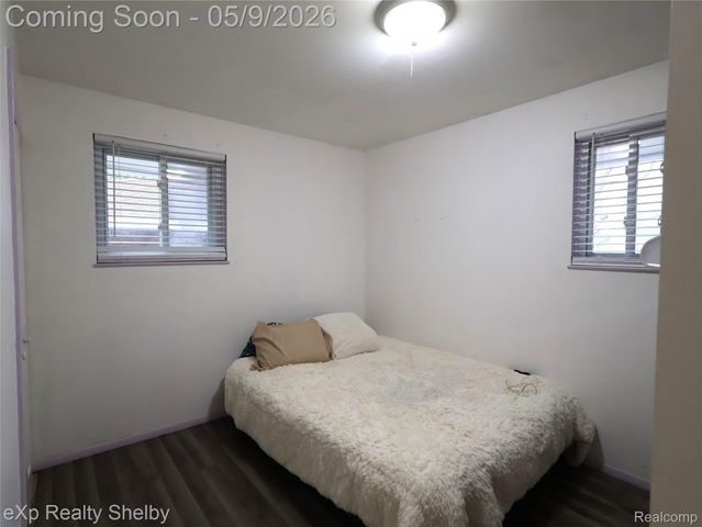 719 Sheryl Drive, Waterford Charter Township, MI 48328