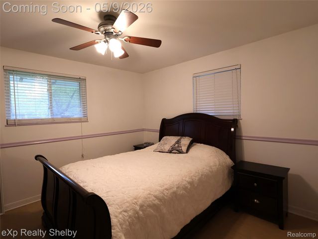 719 Sheryl Drive, Waterford Charter Township, MI 48328