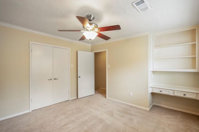 17214 Hill View Lane, Spring, TX 77379