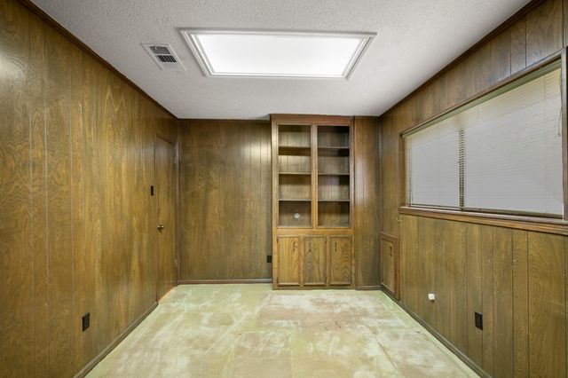 17214 Hill View Lane, Spring, TX 77379