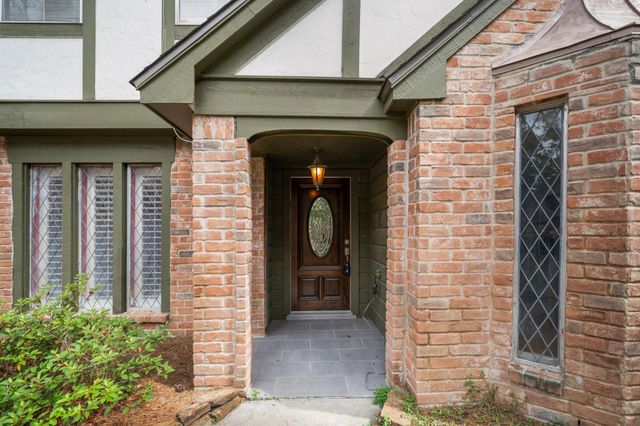 17214 Hill View Lane, Spring, TX 77379