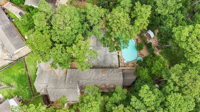 17214 Hill View Lane, Spring, TX 77379