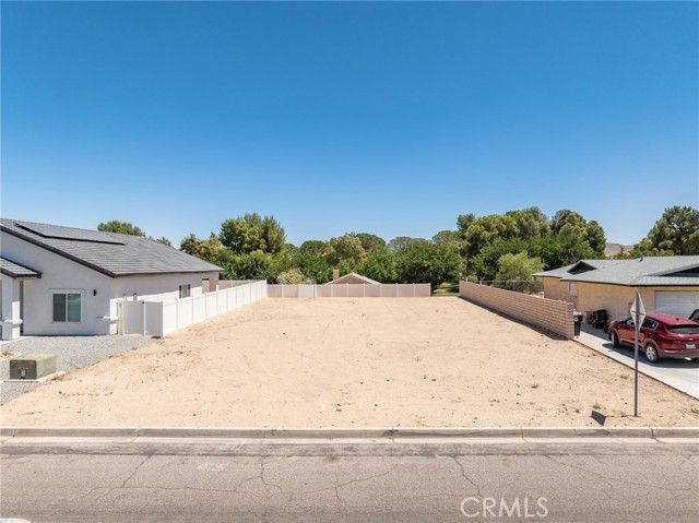 26701 Blue Water Road, Helendale, CA 92342