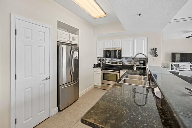 112 Seascape Boulevard 1705, Miramar Beach, FL 32550