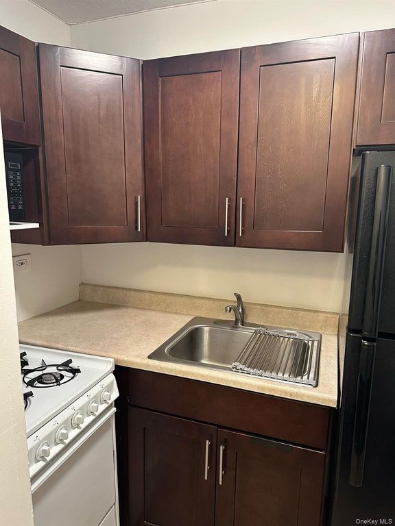 150-38 Union Turnpike 8L, Flushing, NY 11367 — photo 2