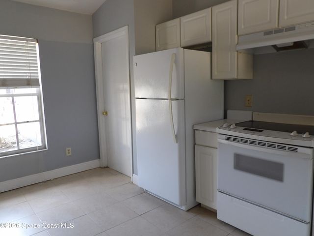 1006 Locust Avenue NW, Palm Bay, FL 32907