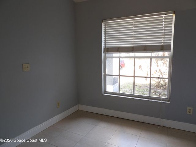 1006 Locust Avenue NW, Palm Bay, FL 32907