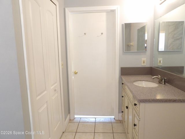 1006 Locust Avenue NW, Palm Bay, FL 32907