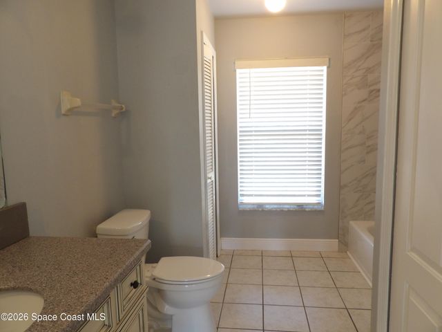 1006 Locust Avenue NW, Palm Bay, FL 32907