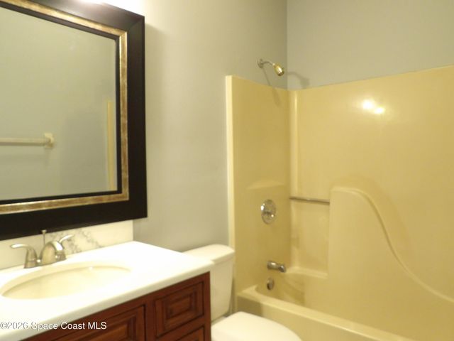 1006 Locust Avenue NW, Palm Bay, FL 32907