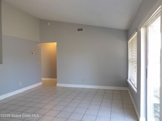 1006 Locust Avenue NW, Palm Bay, FL 32907