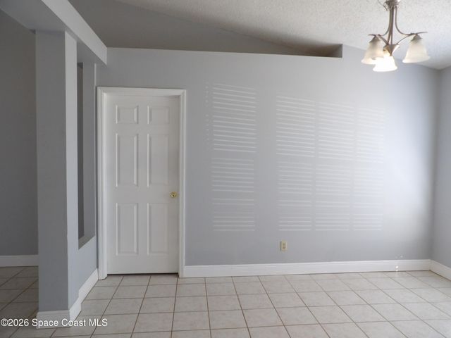 1006 Locust Avenue NW, Palm Bay, FL 32907