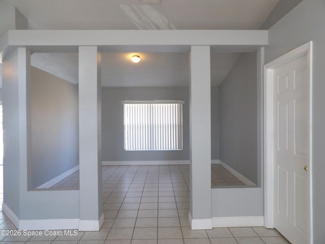 1006 Locust Avenue NW, Palm Bay, FL 32907