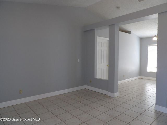 1006 Locust Avenue NW, Palm Bay, FL 32907