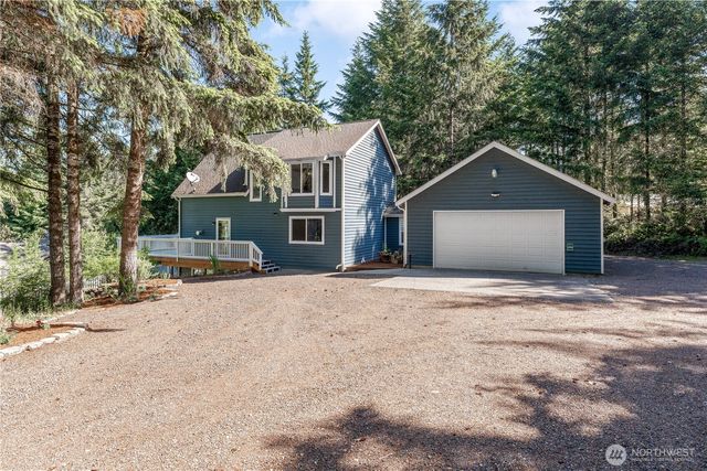 110 E Glacier Crest Road, Grapeview, WA 98546