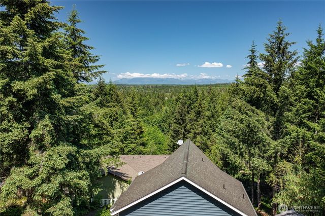 110 E Glacier Crest Road, Grapeview, WA 98546