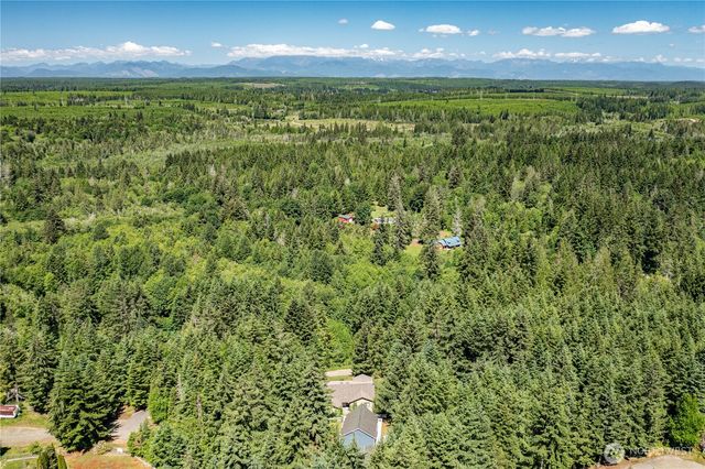 110 E Glacier Crest Road, Grapeview, WA 98546