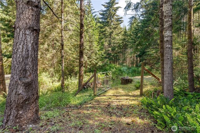 110 E Glacier Crest Road, Grapeview, WA 98546