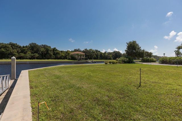 10 CUTTER COURT, Palm Coast, FL 32137