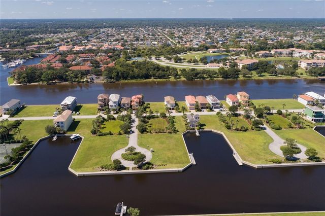 10 CUTTER COURT, Palm Coast, FL 32137