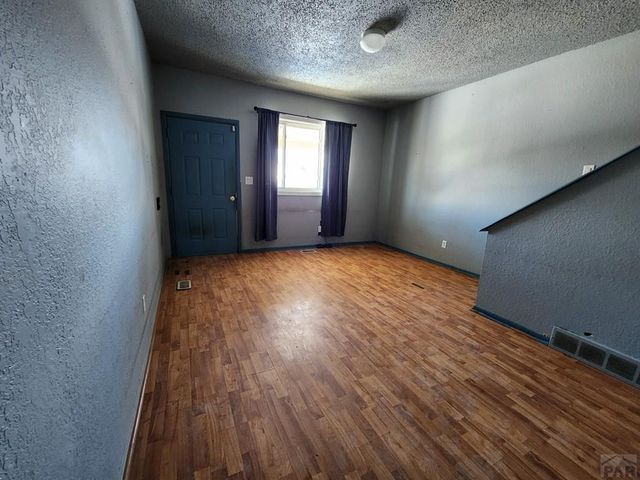 1019 E Abriendo Ave, Pueblo, CO 81004