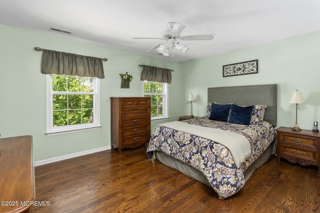 1 Yeger Drive, Upper Freehold, NJ 08501