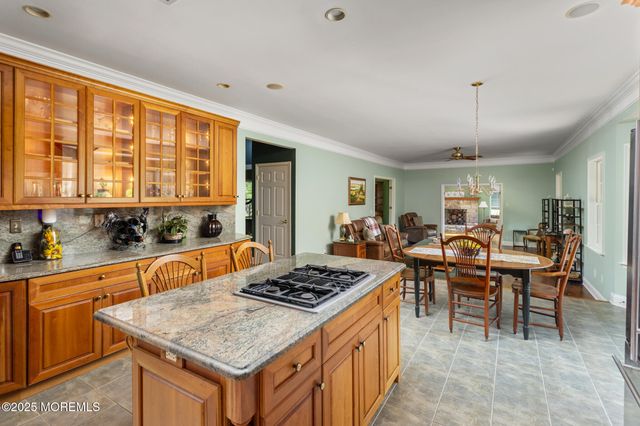 1 Yeger Drive, Upper Freehold, NJ 08501
